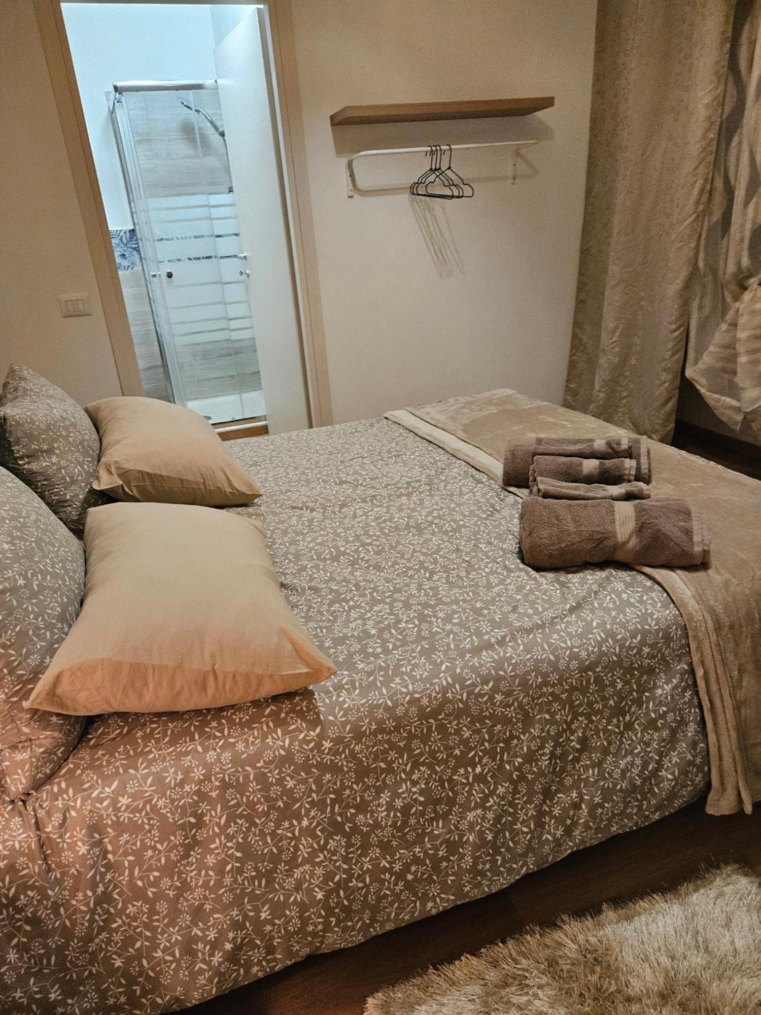 בוסטו ארסיציו Mxp Room Busto מראה חיצוני תמונה