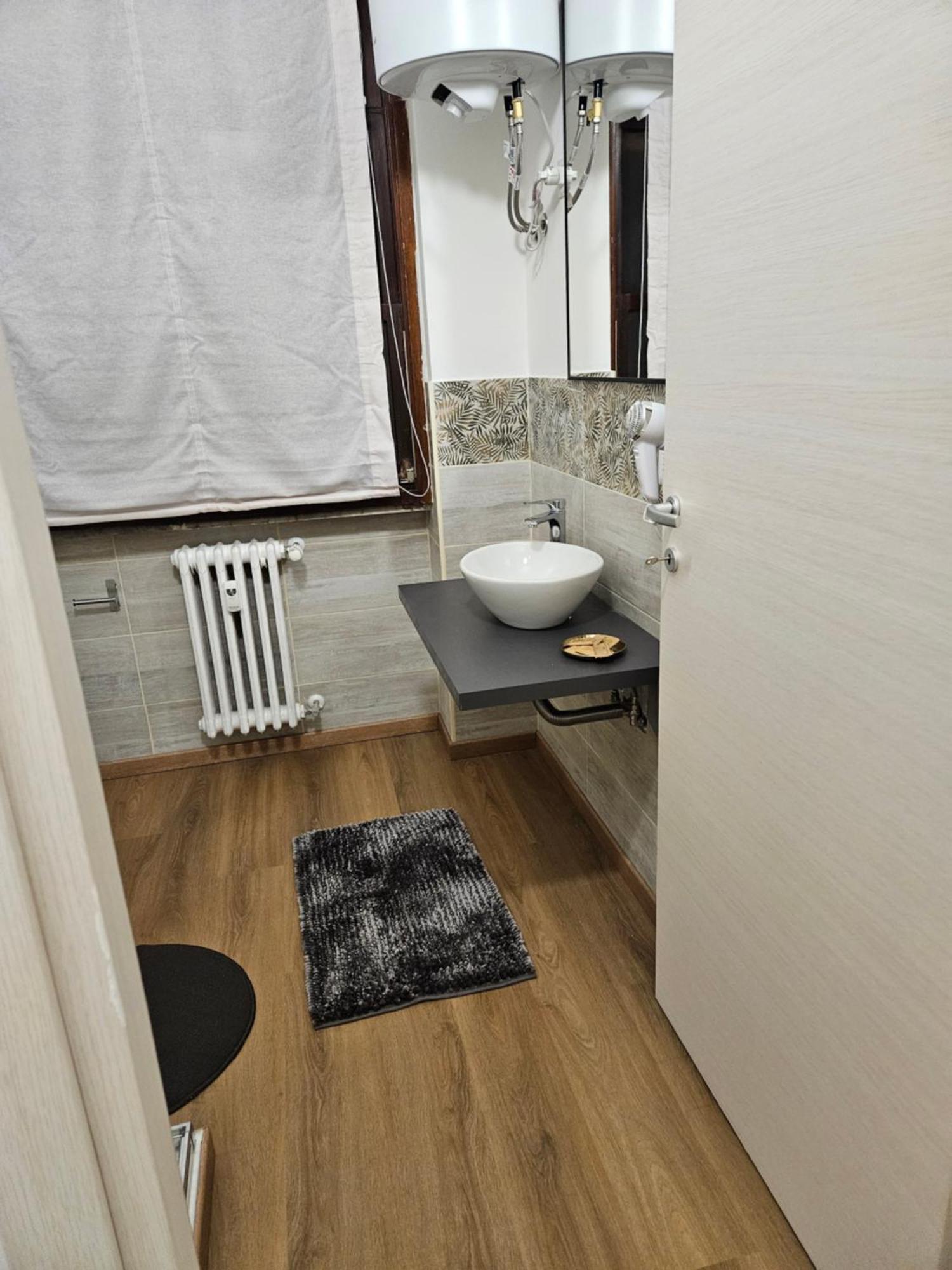 בוסטו ארסיציו Mxp Room Busto מראה חיצוני תמונה