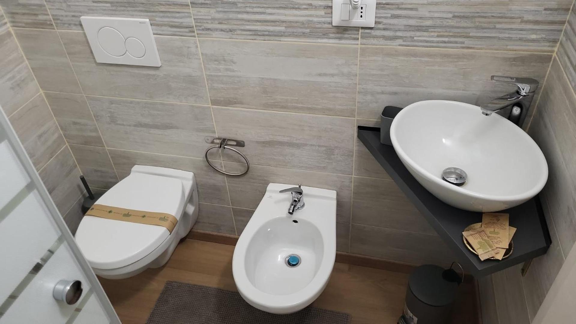 בוסטו ארסיציו Mxp Room Busto מראה חיצוני תמונה